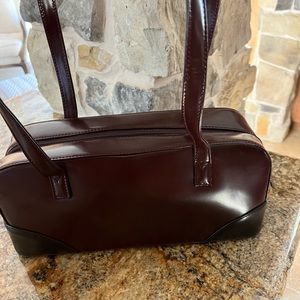 Camera-style shoulder bag